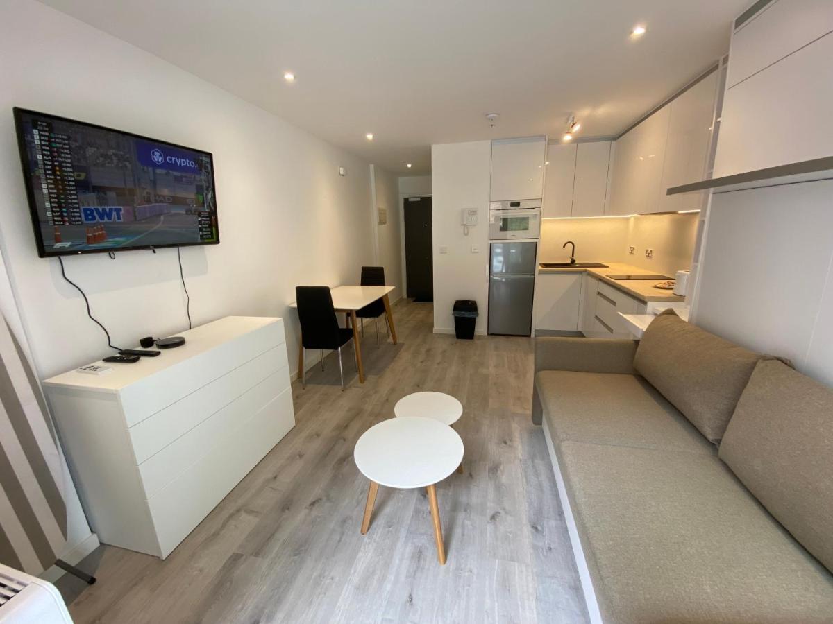 Modern Studio Apartment At The Hub Gibraltar Buitenkant foto